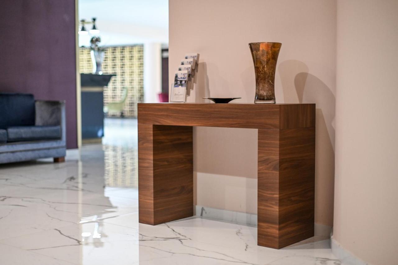 Roma Domus Hotel Ponzano Romano Luaran gambar