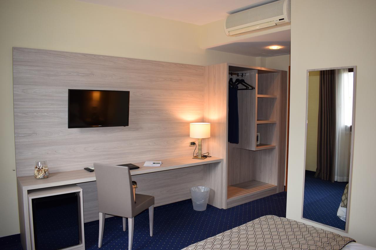 Roma Domus Hotel Ponzano Romano Luaran gambar